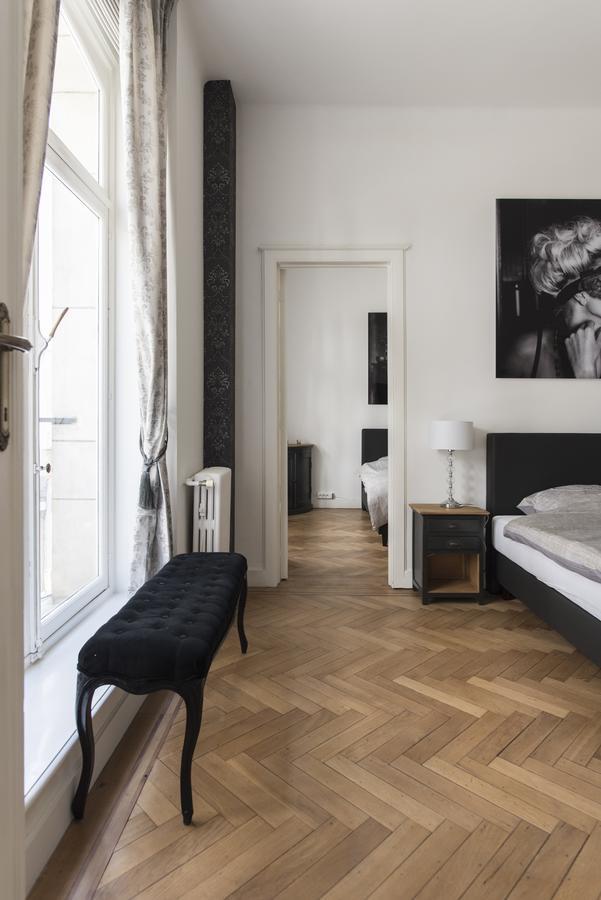 Roaring 20'S Apartment Meir แอนต์เวิร์ป ภายนอก รูปภาพ